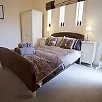 Hotel Reubens Court And