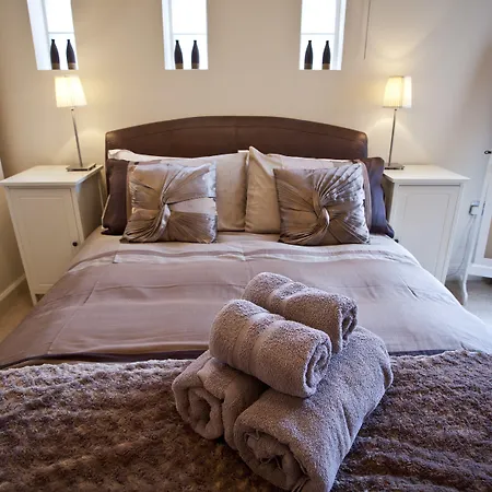 Hotel Reubens Court And *