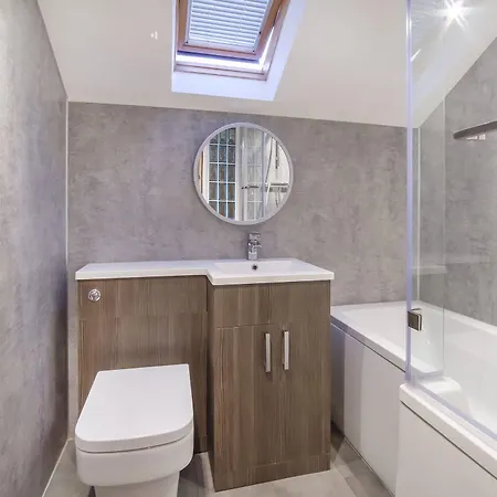 Reubens Court And Hotel York