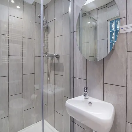 Hotel Reubens Court And *