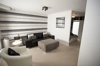 Reubens Court And Hotel *