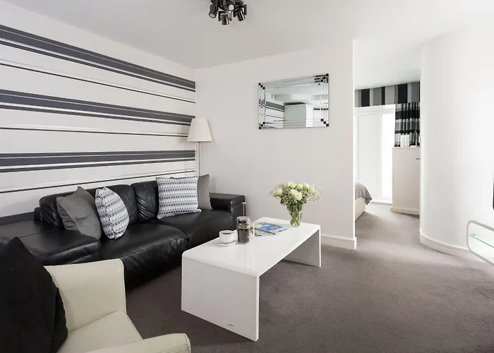 Reubens Court And York