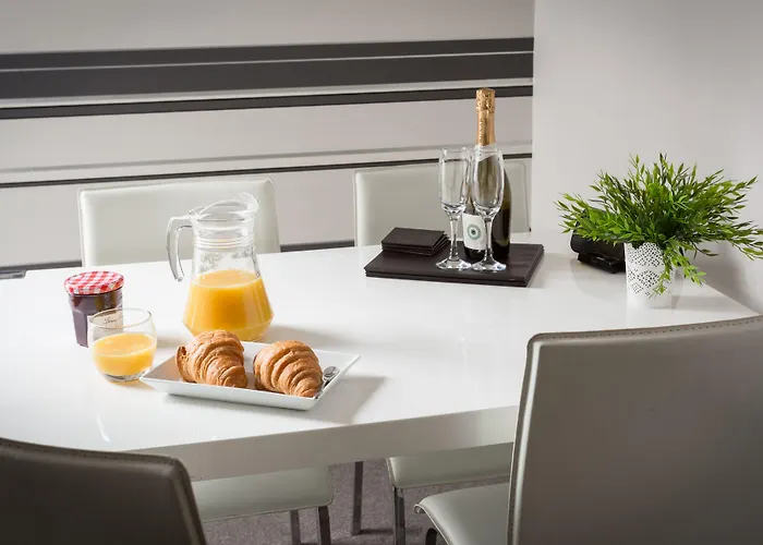 Hotel Reubens Court And *