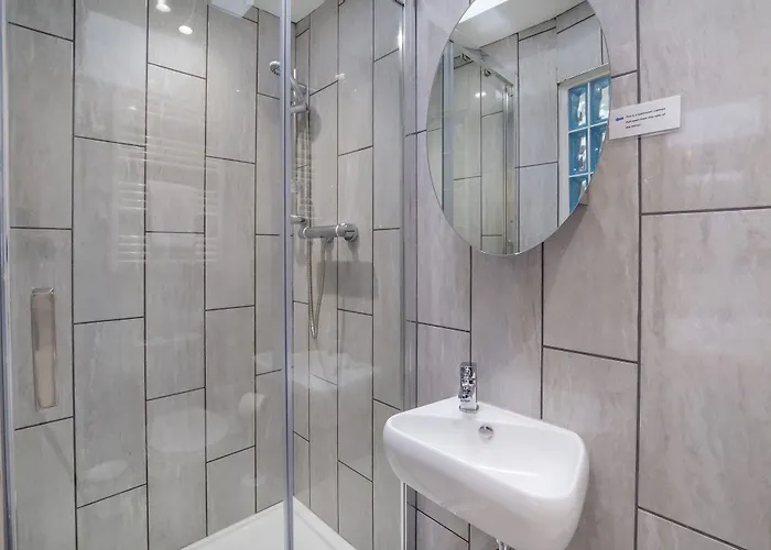 Hotel Reubens Court And *