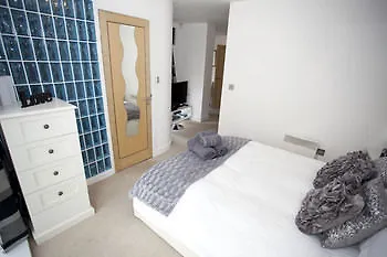 Hotel Reubens Court And *