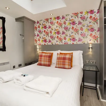 Hotel Reubens Court And