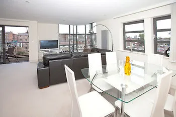 Reubens Court And