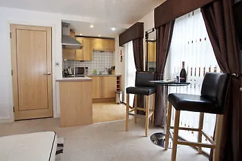 Apartment Reubens Court And *