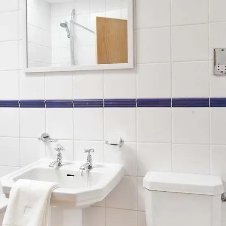 Hotel Reubens Court And *