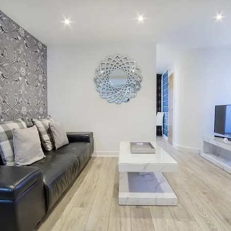 Reubens Court And * York