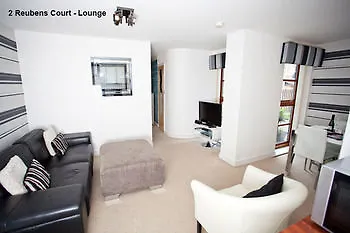 Reubens Court And Hotel